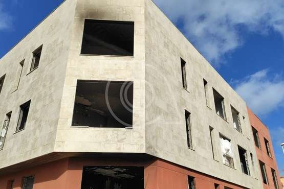 Las llamas vuelven al edificio de okupas en La Pardilla/TA.